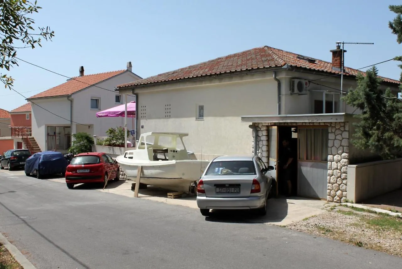 Apartments By The Sea Dramalj, Crikvenica - 2387 0*, Dramalj